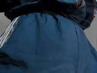 Lisaflowers1  live sex cam