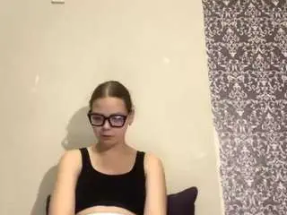 Marylouisesiker  live sex cam