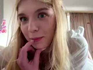 Chloe-show  live sex cam