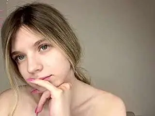 Chloe-show  live sex cam