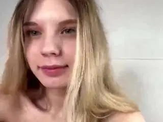 Chloe-show  live sex cam
