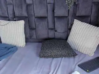 Myapril  live sex cam