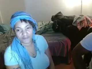 Realninafame  live sex cam