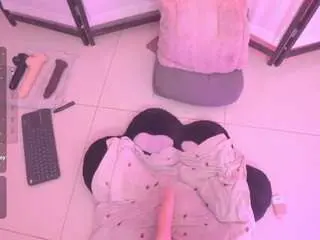 Angel-rouse  live sex cam