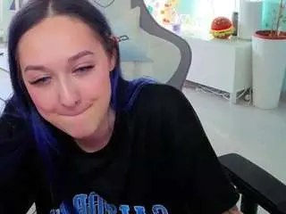 Imsuka  live sex cam