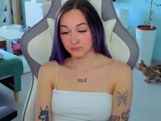 Imsuka  live sex cam