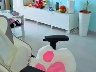 Imsuka  live sex cam