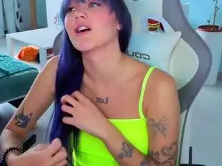 Imsuka  live sex cam