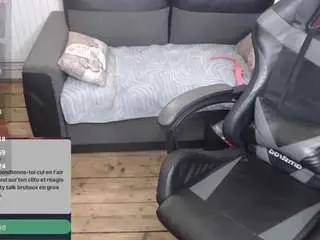 Kylebaee  live sex cam