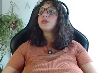 Myamillor  live sex cam