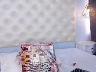 Nina-velvet  live sex cam