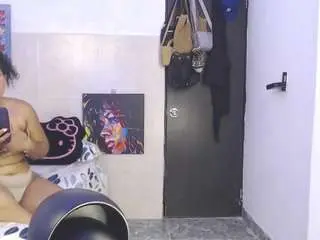 Reichell-schmit  live sex cam