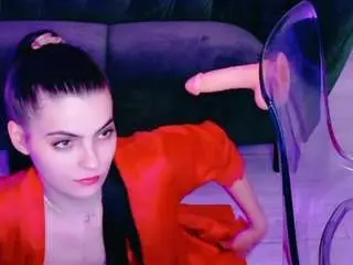 Rosse-doll  live sex cam