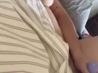 Squishmellow1234  live sex cam