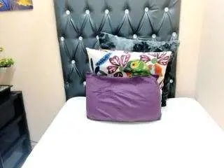 Temptressqeen  live sex cam