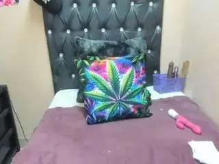 Temptressqeen  live sex cam