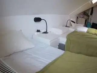 Voyeurcam-julmodels-bed-4  live sex cam