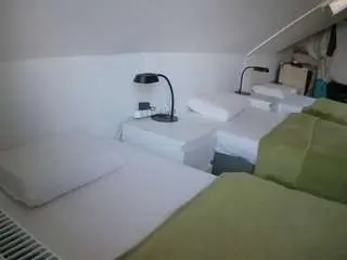 Voyeurcam-julmodels-bed-4  live sex cam