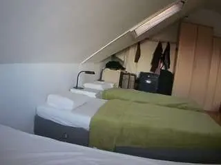 Voyeurcam-julmodels-bed-4  live sex cam