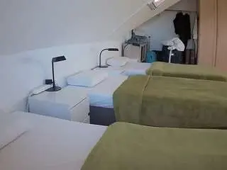 Voyeurcam-julmodels-bed-4  live sex cam