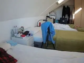 Voyeurcam-julmodels-bed-4  live sex cam