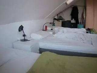 Voyeurcam-julmodels-bed-4  live sex cam