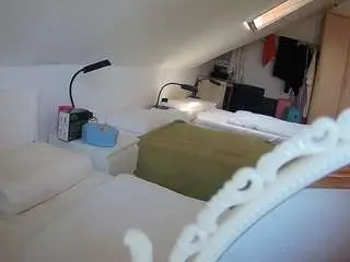 Voyeurcam-julmodels-bed-4  live sex cam