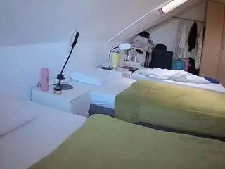 Voyeurcam-julmodels-bed-4  live sex cam