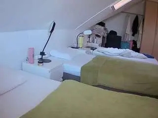 Voyeurcam-julmodels-bed-4  live sex cam
