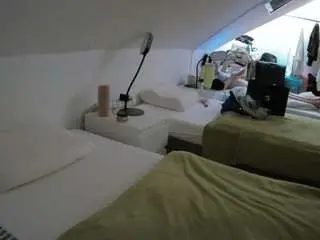Voyeurcam-julmodels-bed-4  live sex cam