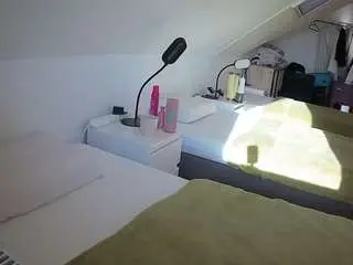Voyeurcam-julmodels-bed-4  live sex cam
