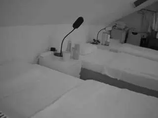 Voyeurcam-julmodels-bed-4  live sex cam