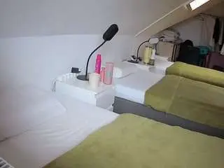 Voyeurcam-julmodels-bed-4  live sex cam
