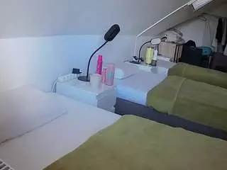 Voyeurcam-julmodels-bed-4  live sex cam