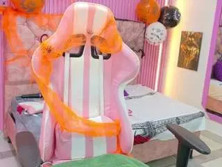 Zaraluux  live sex cam