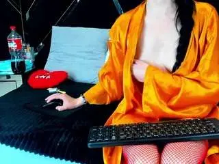 Gabybrowm  live sex cam