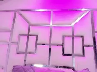 Gabybrowm  live sex cam