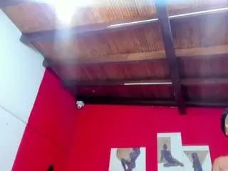 Isasquirt  live sex cam