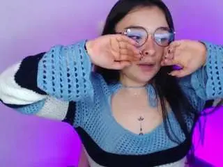 Nahia-brm  live sex cam