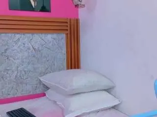 Nia-evans  live sex cam