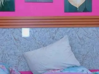 Nia-evans  live sex cam