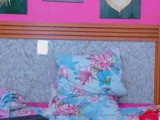 Nia-evans  live sex cam