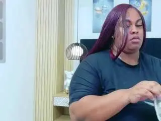 Nia-evans  live sex cam