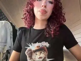 Priscilatyndall  live sex cam