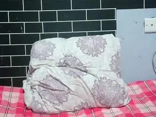 Sexy-cuty  live sex cam