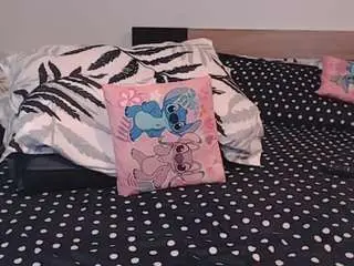 Squirtchriss  live sex cam
