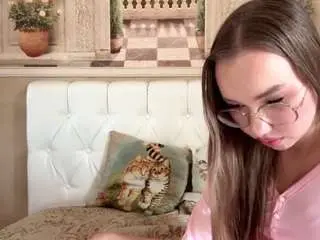 Elsakisamore  live sex cam