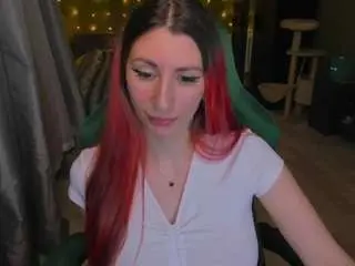 Girlfromanothercity  live sex cam