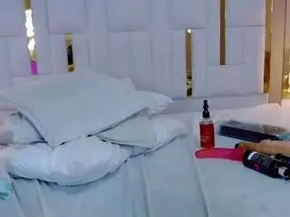 Kaissy-bunny  live sex cam