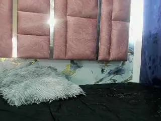 Keilyhorny  live sex cam